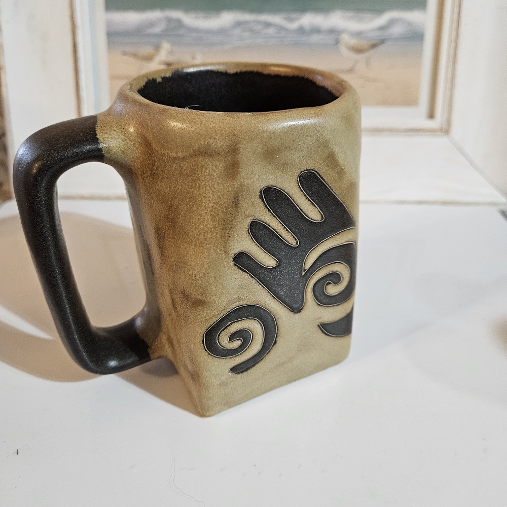 Mara Mug- Healing Hands - Picture 2 of 5